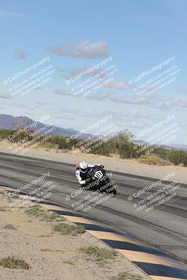 media/Nov-16-2025-Race Pace (Sun) [[8c5fa54630]]/Verified Riders/4-Turn 3 Inside (1050am)/